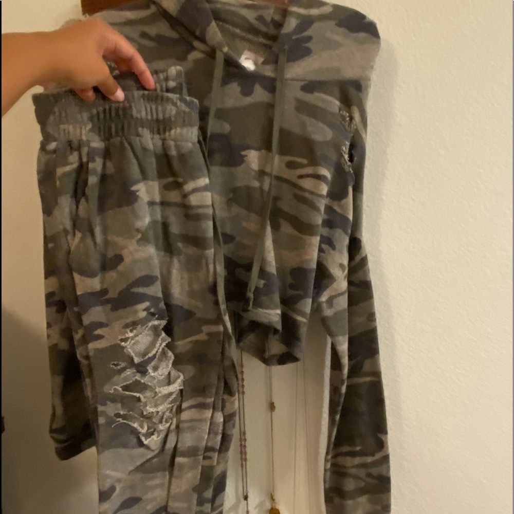 Camo sweat suit